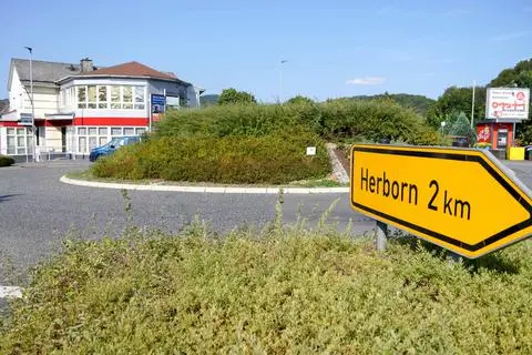 Drei Tage lang Kreisverkehr in Burg ist halbseitig gesperrt